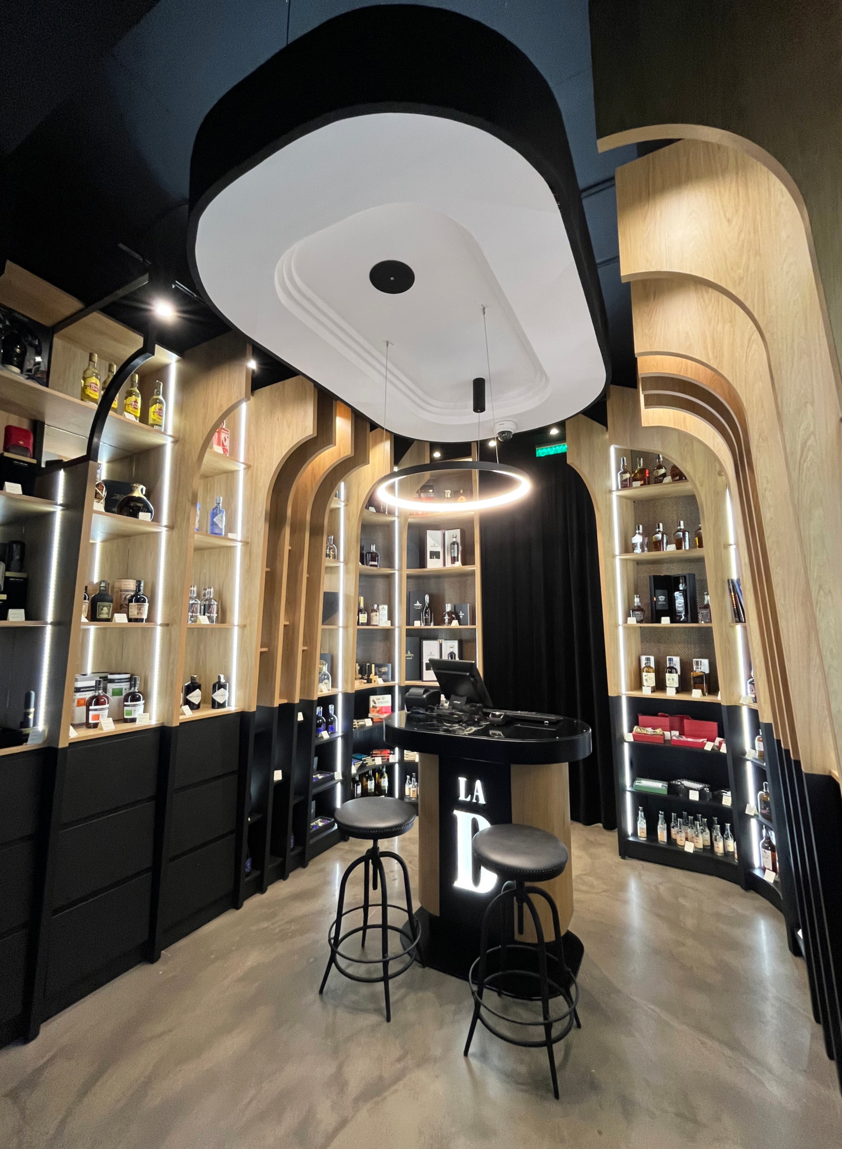 Enoteka La Botilleria image 5