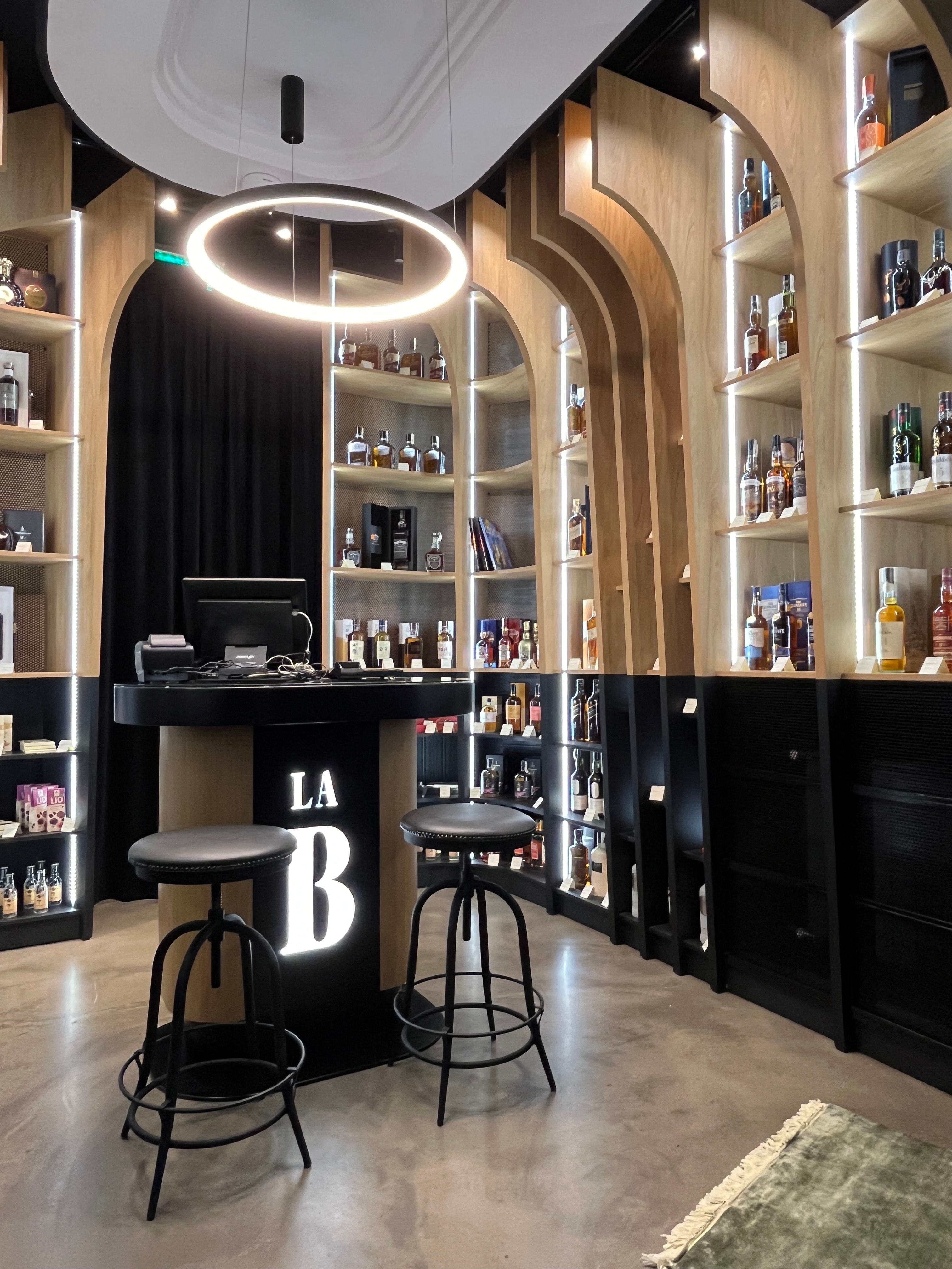 Enoteka La Botilleria image 8