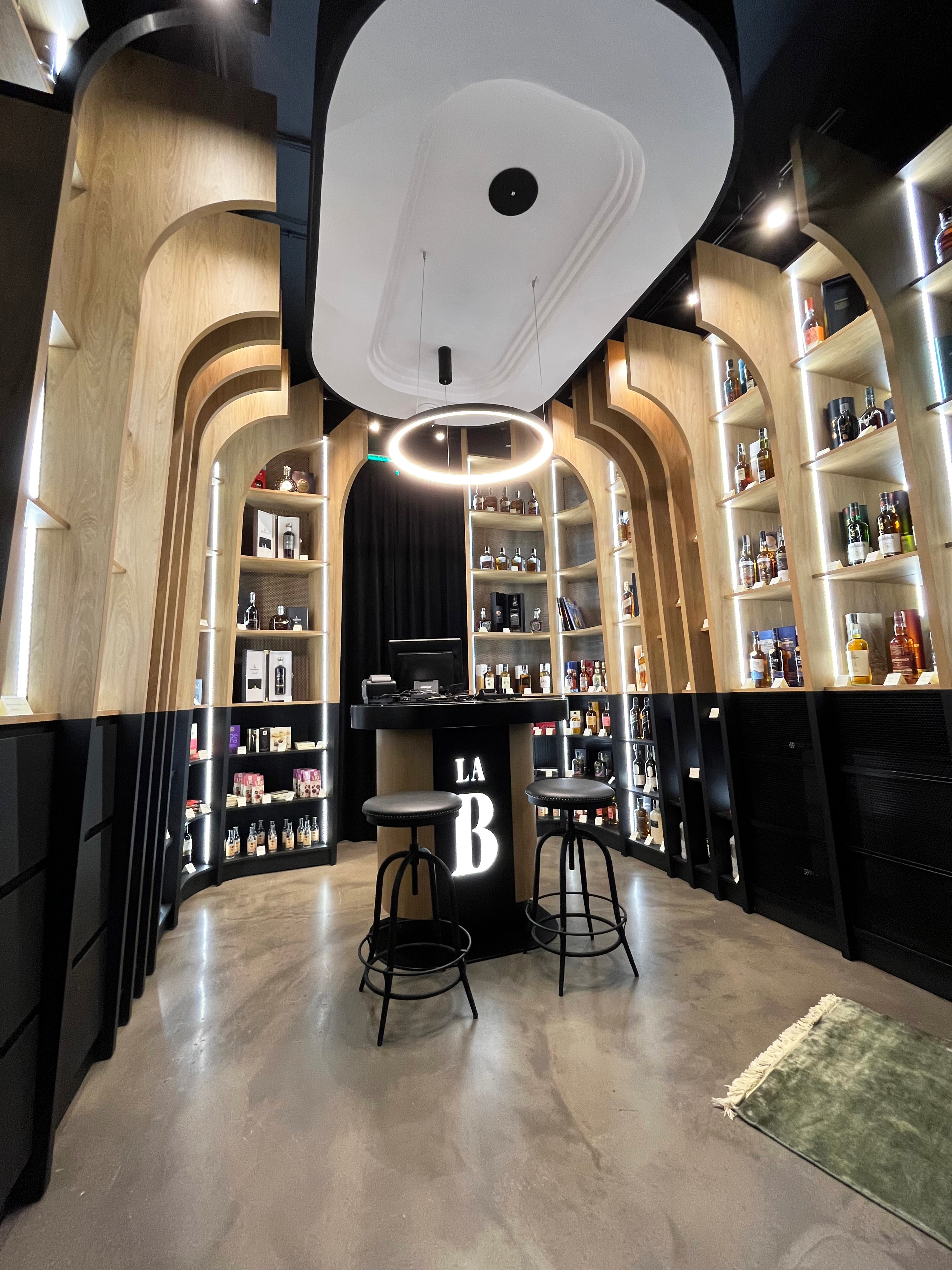 Enoteka La Botilleria image 9