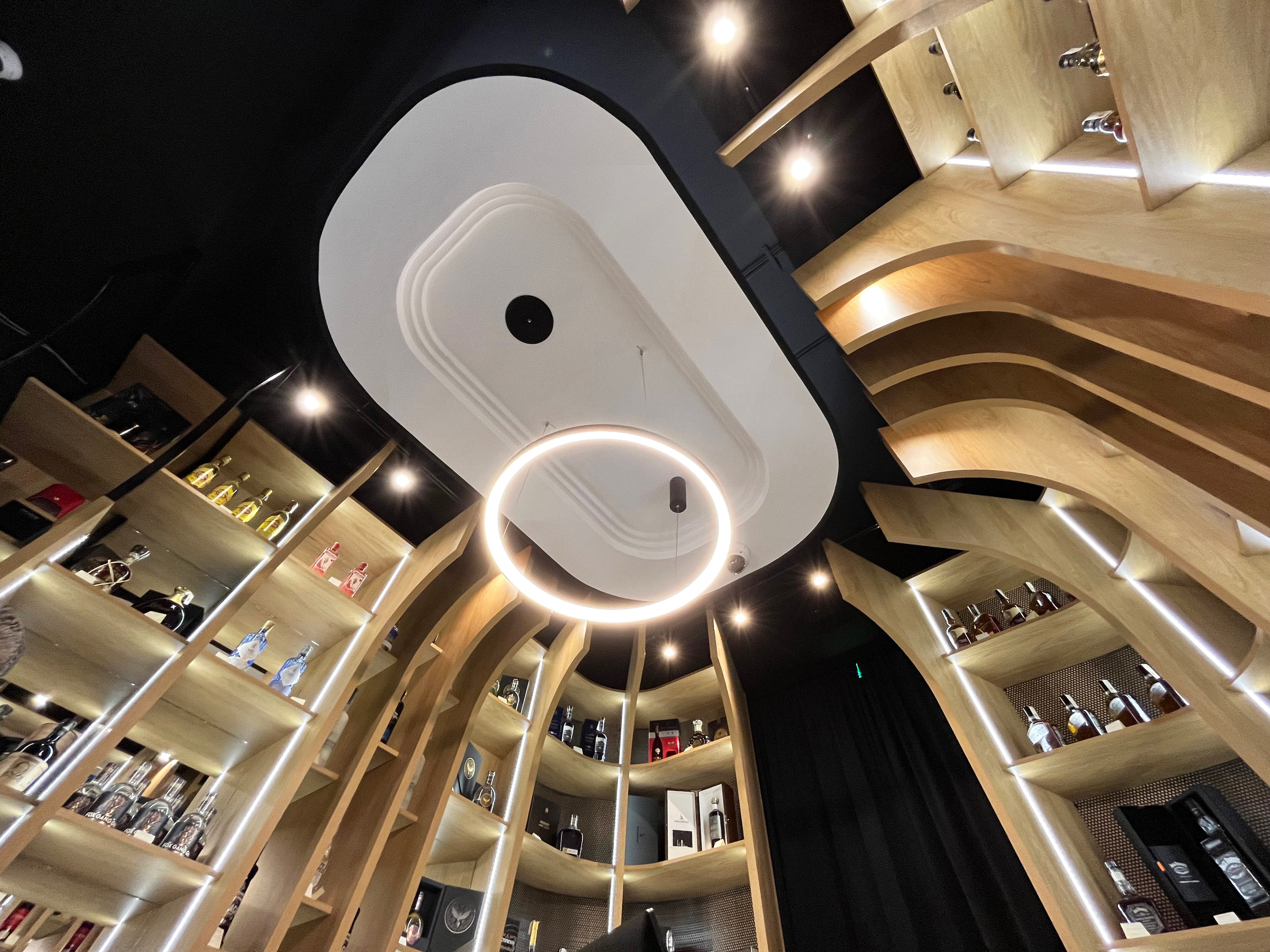 Enoteka La Botilleria image 10