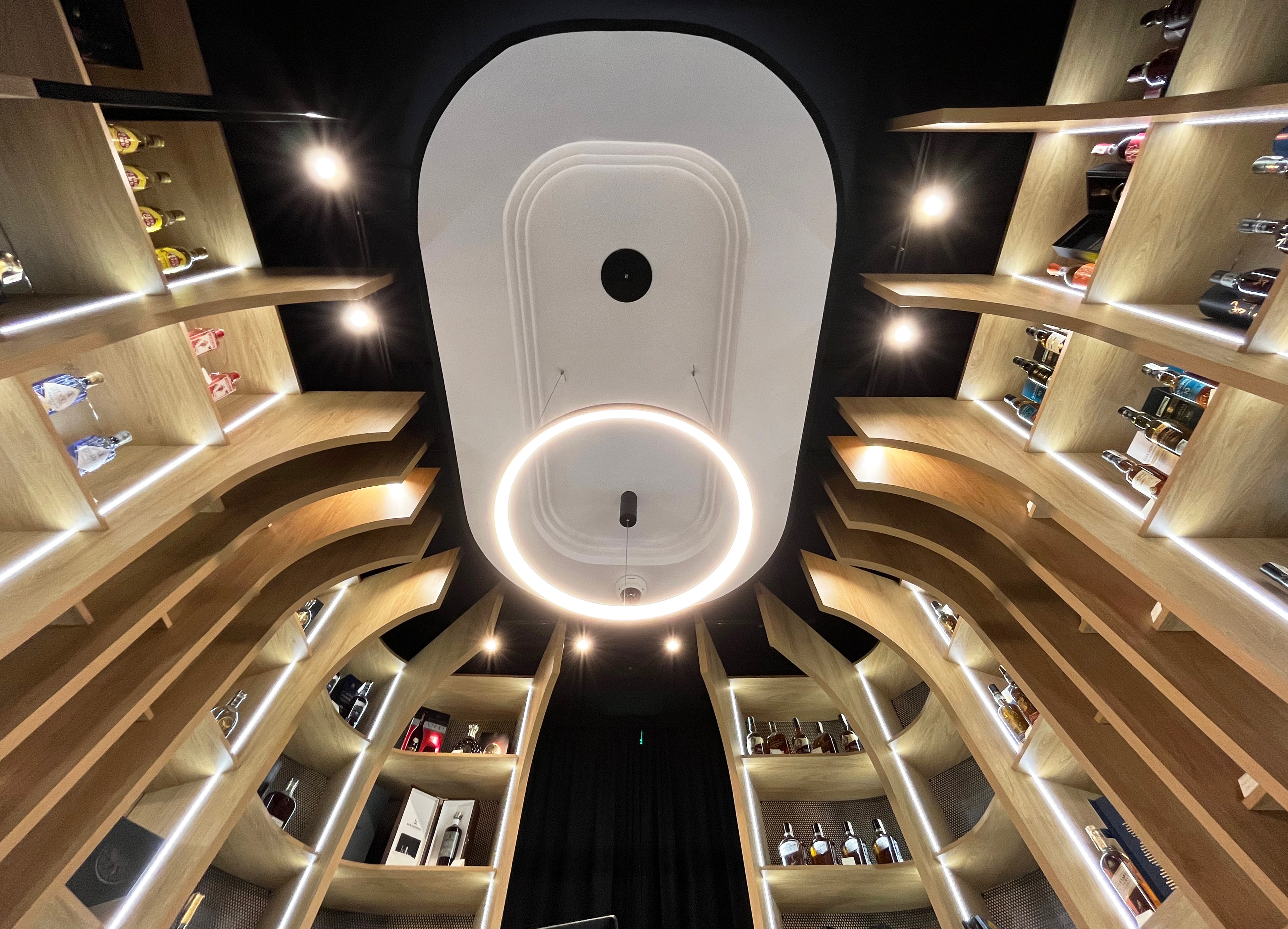 Enoteka La Botilleria image 11