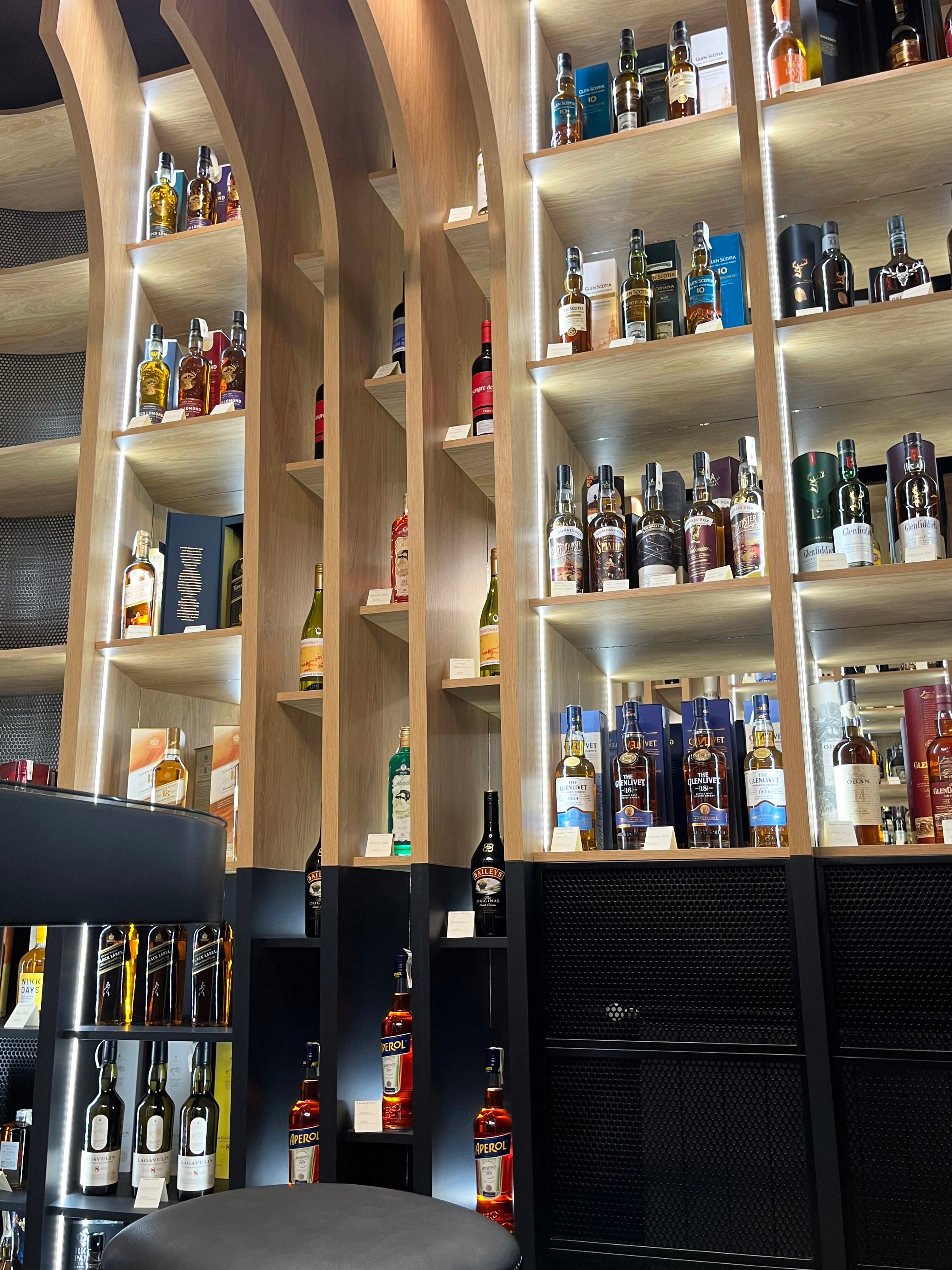 Enoteka La Botilleria image 14