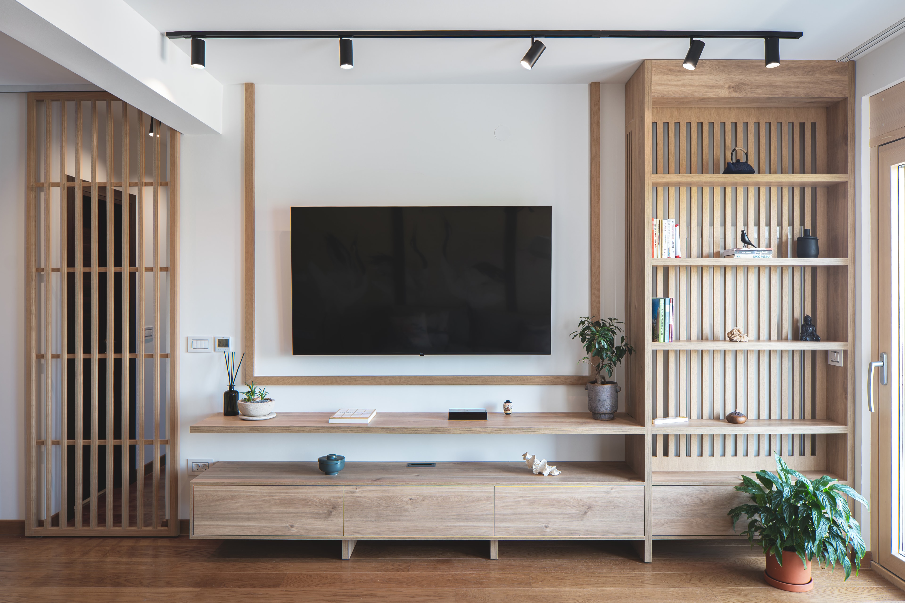 Fusuma Apartment – Where East Meets West image 8