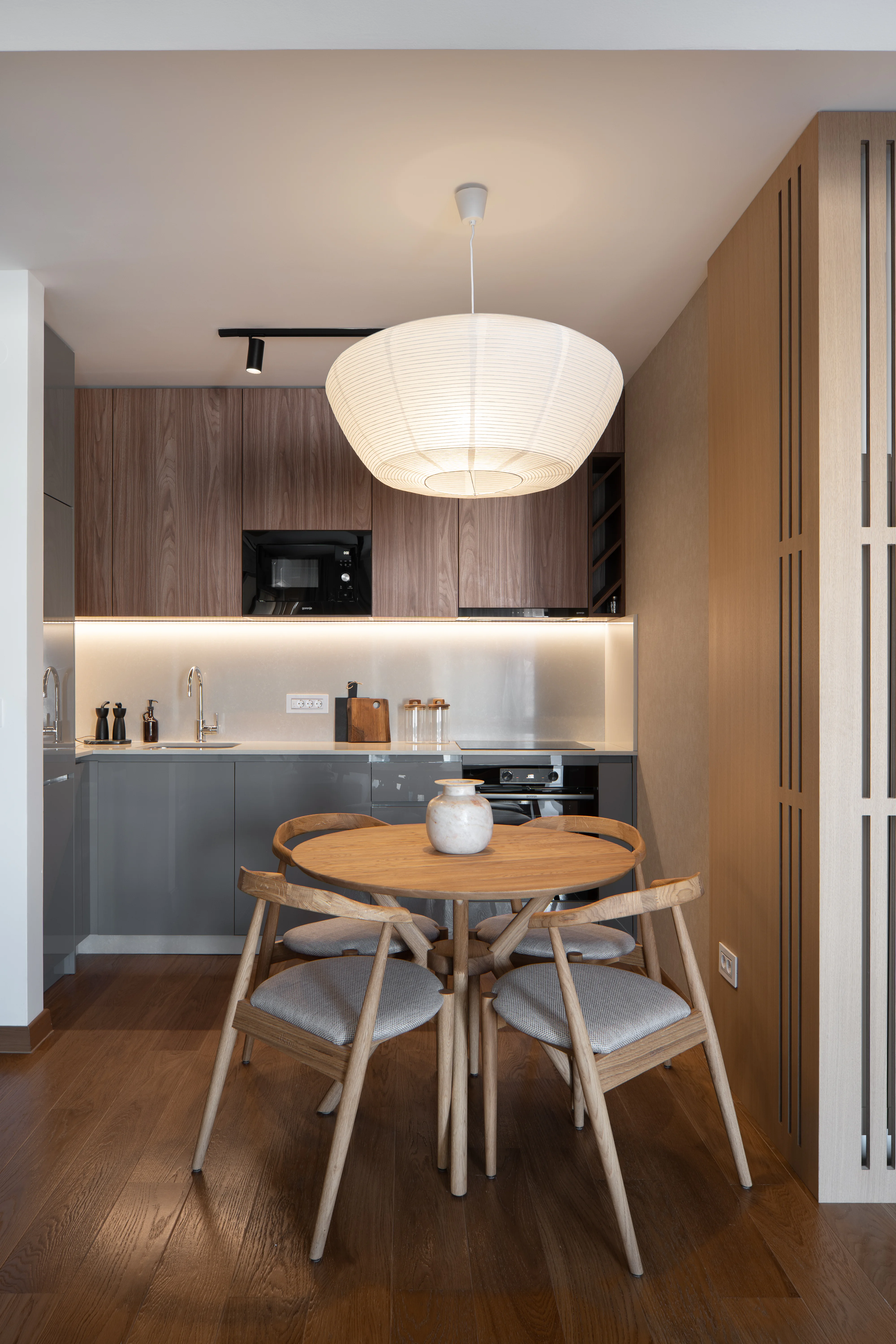 Fusuma Apartment – Where East Meets West image 10